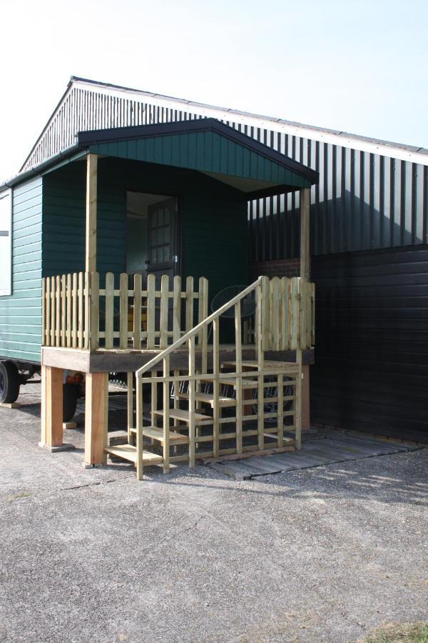 Boerenchalet Dirk, Minicamping De Grutte Earen Burum Luaran gambar